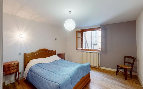 Maison à vendre    5 pièces •  Sauveterre-de-Rouergue