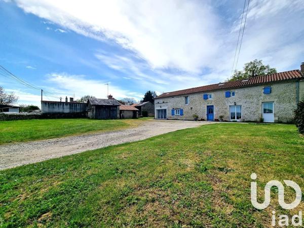 Maison 6 pièces de 182 m² à Thénezay (79390)