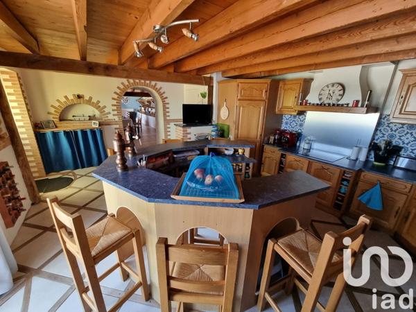 Maison 6 pièces de 182 m² à Thénezay (79390)