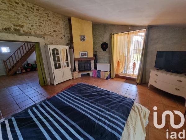 Maison 6 pièces de 182 m² à Thénezay (79390)