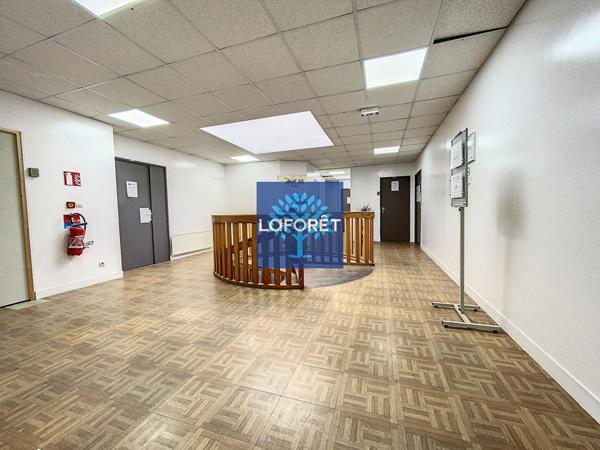 Location bureau Cergy - 1 pièce(s) - 9 m² - 181 €/mois