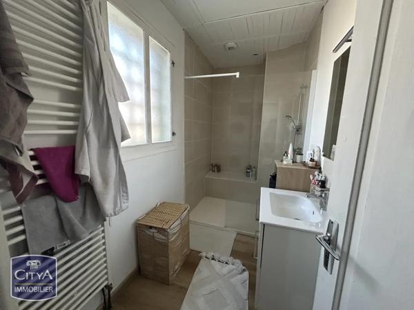 Immeuble à vendre 285m² Poitiers (86000)