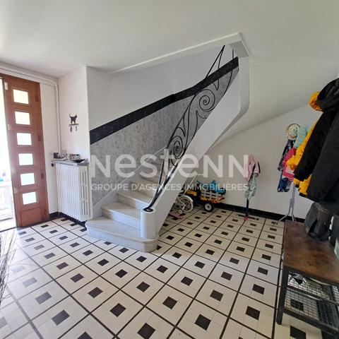 A VENDRE MAISON FAMILIALE 2 LOGEMENTS 232 M² SUR TERRAIN 2400 M²