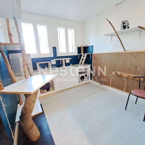 A VENDRE MAISON FAMILIALE 2 LOGEMENTS 232 M² SUR TERRAIN 2400 M²