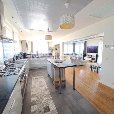 A VENDRE MAISON FAMILIALE 2 LOGEMENTS 232 M² SUR TERRAIN 2400 M²