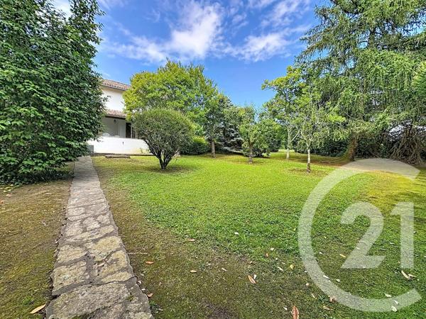 Maison à vendre  8 pièces - 181,34 m 2   ARCANGUES  - 64