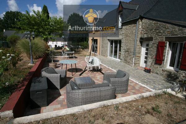 Vente                                                      Maison
                        
                     7 pièces                      144 m2                     à Josselin