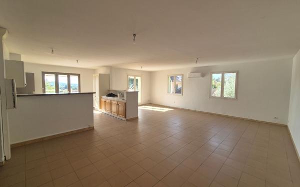 Maison à vendre    5 pièces • 147,61 m2 Pont-Saint-Esprit