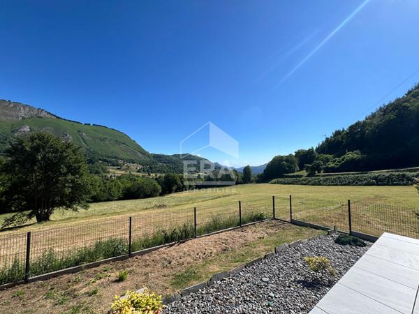 Maison 5 pièces à vendre à Sireix avec vue montagne