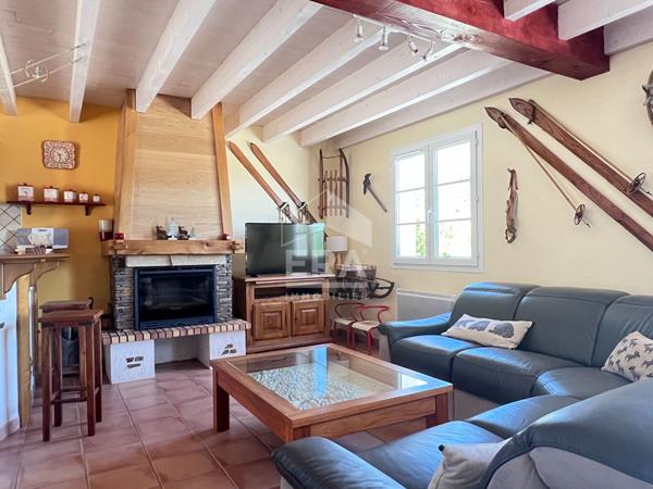 Maison 5 pièces à vendre à Sireix avec vue montagne