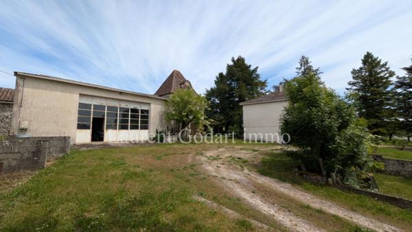 Maison de 105m² avec 4 chambres, gîtes et dépendances