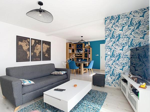 Appartement TYPE 4, de 2013 Avrille Centre, double terrasse, parking, garage!