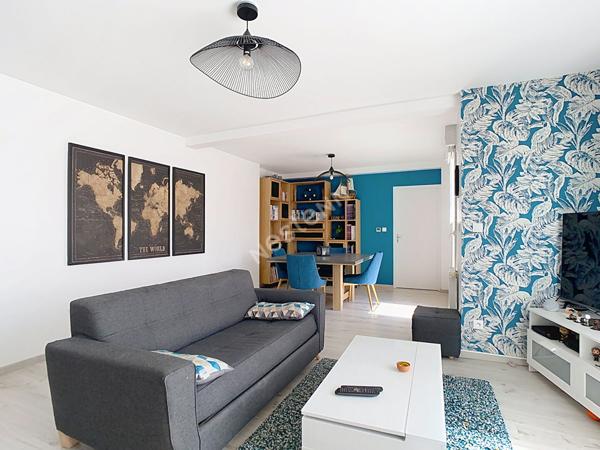 Appartement TYPE 4, de 2013 Avrille Centre, double terrasse, parking, garage!