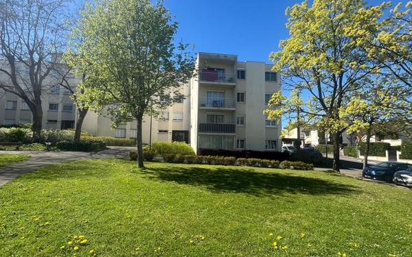 Appartement à vendre    4 pièces • 84 m2 Charleville-Mézières