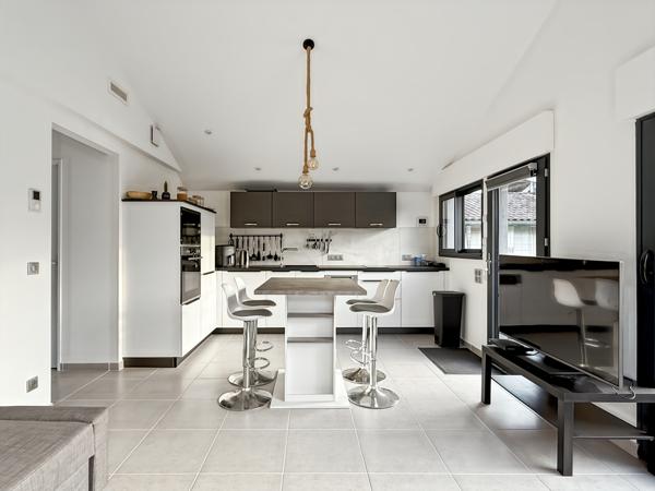 Maison 8 pièces - 240 m² Bien prestige
