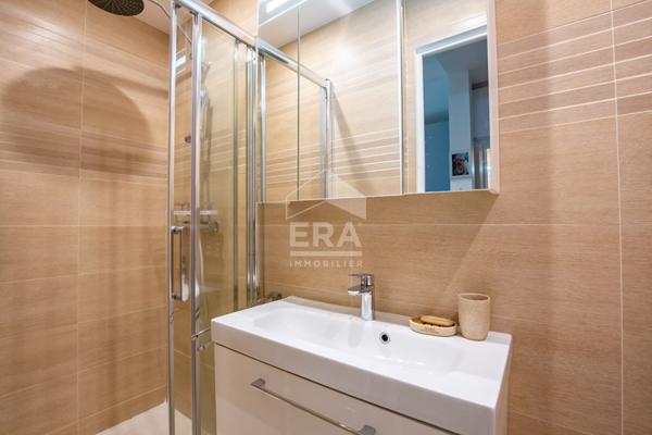 Studio en location meublée 25 m² Saint Mandé centre
