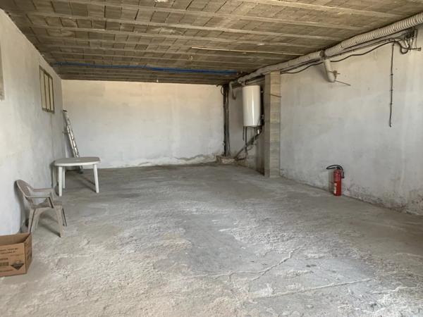 Location                                                      Parking
                        
                                         70 m2                     à Perpignan