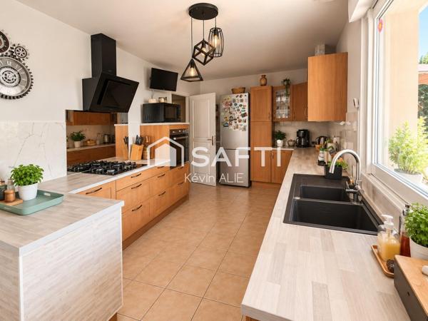 Maison familiale 160m2 - 8 pièces - proche du Musée