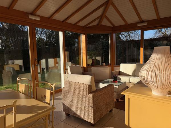 Saint-Sébastien-sur-Loire (44230) Maison familiale plain pied avec véranda chauffée exposée plein sud à Saint-Sébastien-sur-Loire