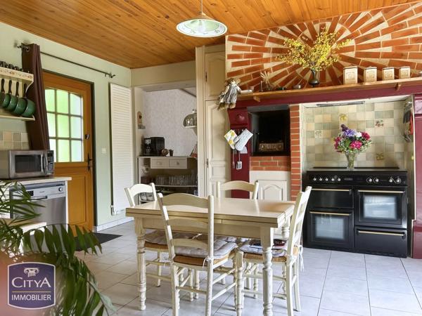 Maison à vendre 8 pièces 249m² Saint-Valery-en-Caux (76460)