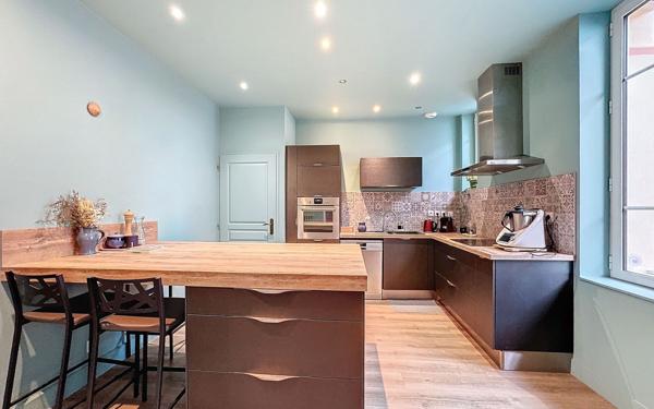 Maison à vendre    6 pièces •  Clermont-Ferrand