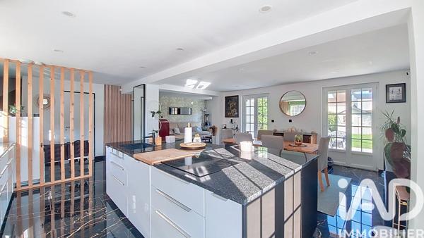 Maison à vendre 6 pièces 132 m² Caudebec-lès-Elbeuf