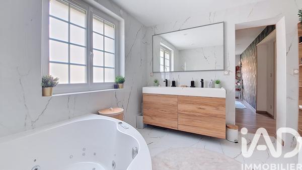 Maison à vendre 6 pièces 132 m² Caudebec-lès-Elbeuf