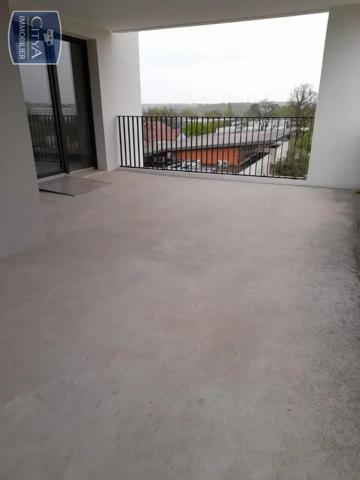 Appartement à louer 3 pièces 71.65m² Lormont (33310)