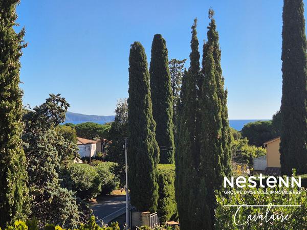 Appartement dernier étage au calme proche plages et commerces - petite copropriété - stationnement et cave