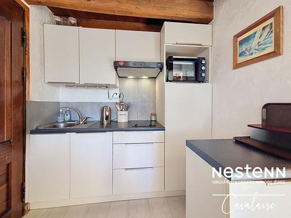 Appartement dernier étage au calme proche plages et commerces - petite copropriété - stationnement et cave