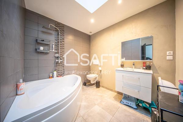 Maison de ville rénovée entièrement !