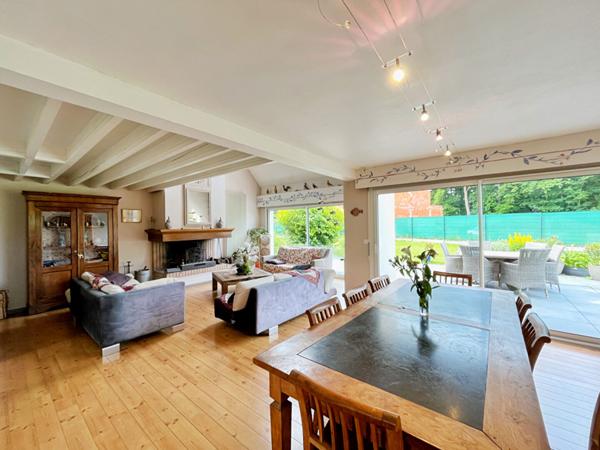 Maison Saint Fuscien 8 pièce(s) 300 m2