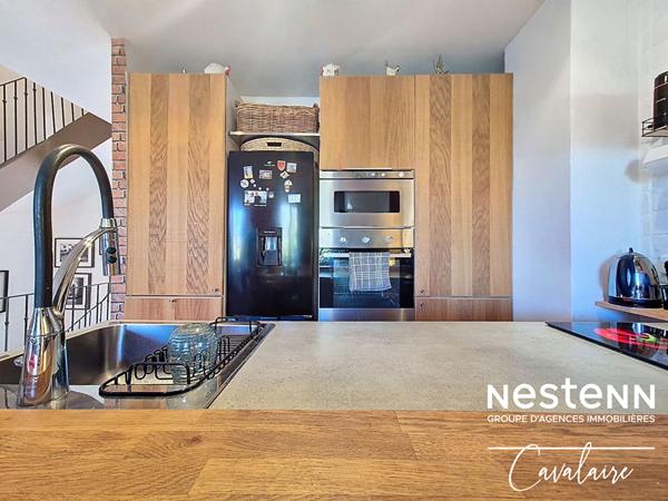 Maison de ville en centre-ville de Cogolin d'environ 131 m² sur 3 niveaux