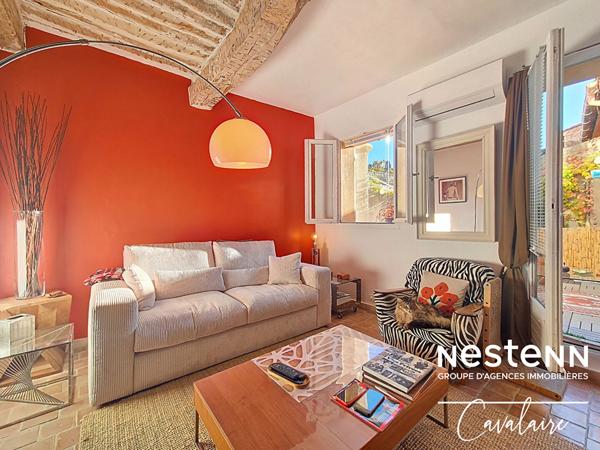 Maison de ville en centre-ville de Cogolin d'environ 131 m² sur 3 niveaux