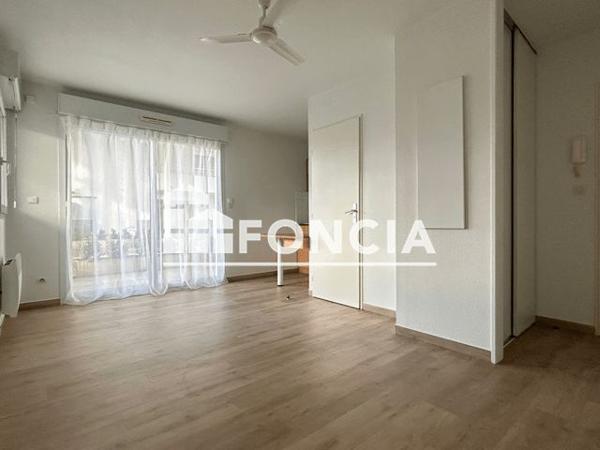 Location Appartement 2 pièces 29.2 m² - 6 RUE DE LA SOLE La Rochelle 17000