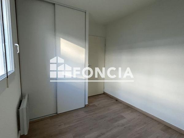 Location Appartement 2 pièces 29.2 m² - 6 RUE DE LA SOLE La Rochelle 17000