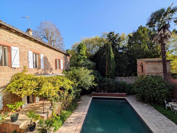 Demeure de prestige 315 m², dépendance et garage sur terrain de 3029 m²