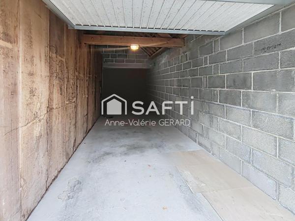 Maison 3 logements (T3,T5,T3)+garages+jardins