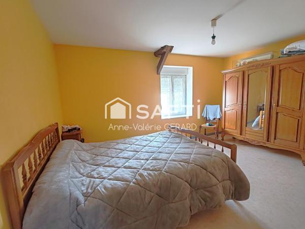 Maison 3 logements (T3,T5,T3)+garages+jardins