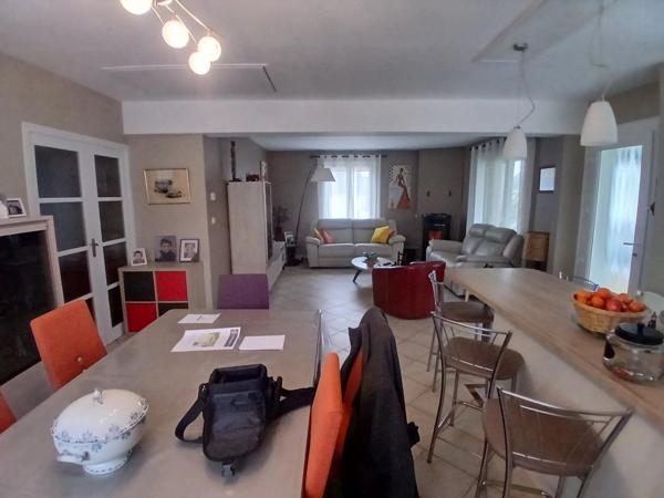 Vente                                                      Maison
                        
                     5 pièces                                         à Toury