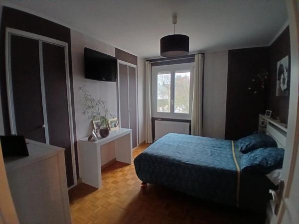 Vente                                                      Maison
                        
                     5 pièces                                         à Toury