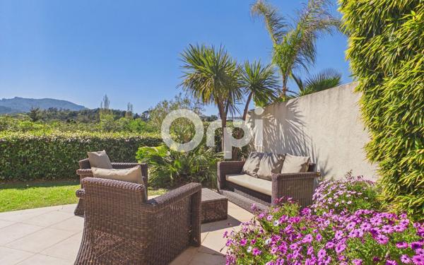Maison à vendre    4 pièces • 117,04 m2 Mandelieu-la-Napoule