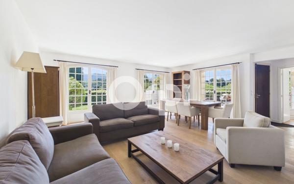 Maison à vendre    4 pièces • 117,04 m2 Mandelieu-la-Napoule