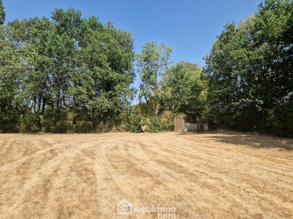 Terrain de loisirs 13400 m² à Rives de l'Yon 85310