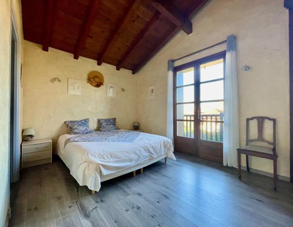 Maison à vendre 9 pièces SARE (64)