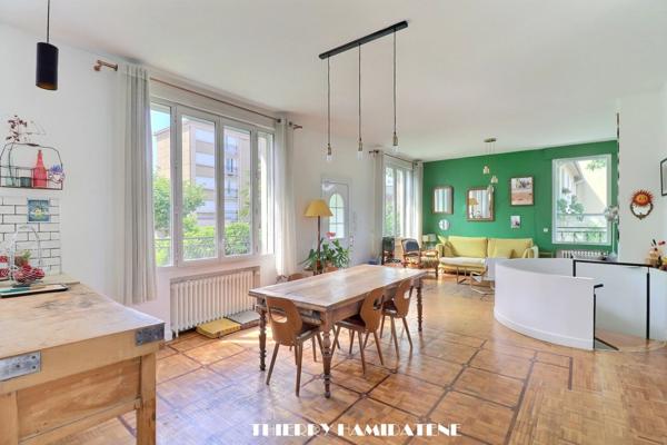 COEUR COLONIE !! A 5MN A PIED DE LA GARE DU CENTRE VILLE TRES BELLE MAISON TYPE LOFT A L' ESPRIT BOHEME 175M2 6 PIECES 3 CHAMBRES ENTIEREMENT RENOVEE DEPENDANCE TERRASSE ET JARDIN GARAGE