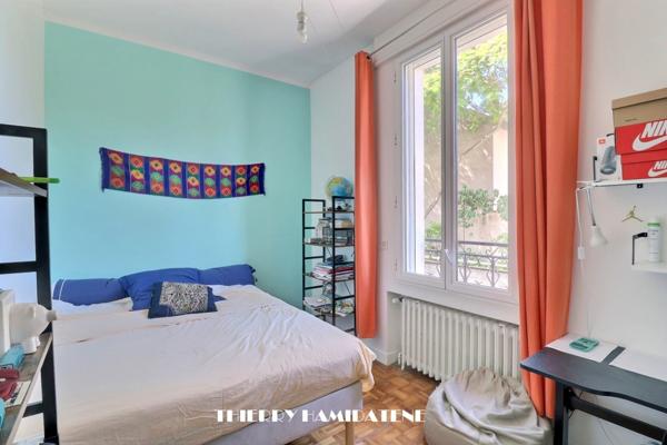 COEUR COLONIE !! A 5MN A PIED DE LA GARE DU CENTRE VILLE TRES BELLE MAISON TYPE LOFT A L' ESPRIT BOHEME 175M2 6 PIECES 3 CHAMBRES ENTIEREMENT RENOVEE DEPENDANCE TERRASSE ET JARDIN GARAGE