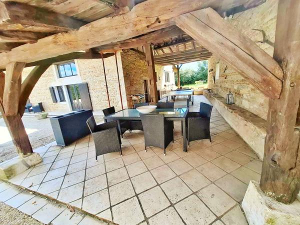 Maison 14 pièce(s) 9 chambre(s) 312 m²