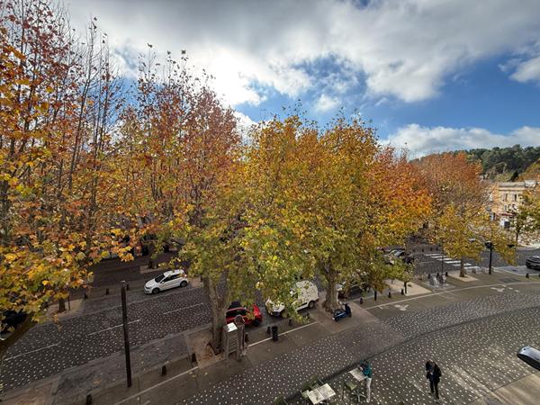 Gardanne - 13120 - appartement T2 d'environ 54m² - centre ville - idéal investisseur ou premier achat.