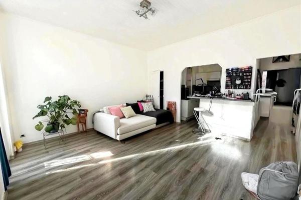 Gardanne - 13120 - appartement T2 d'environ 54m² - centre ville - idéal investisseur ou premier achat.